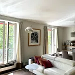 Modern Eiffel Tower Apartment