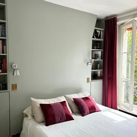 Apartment Modern Eiffel Tower